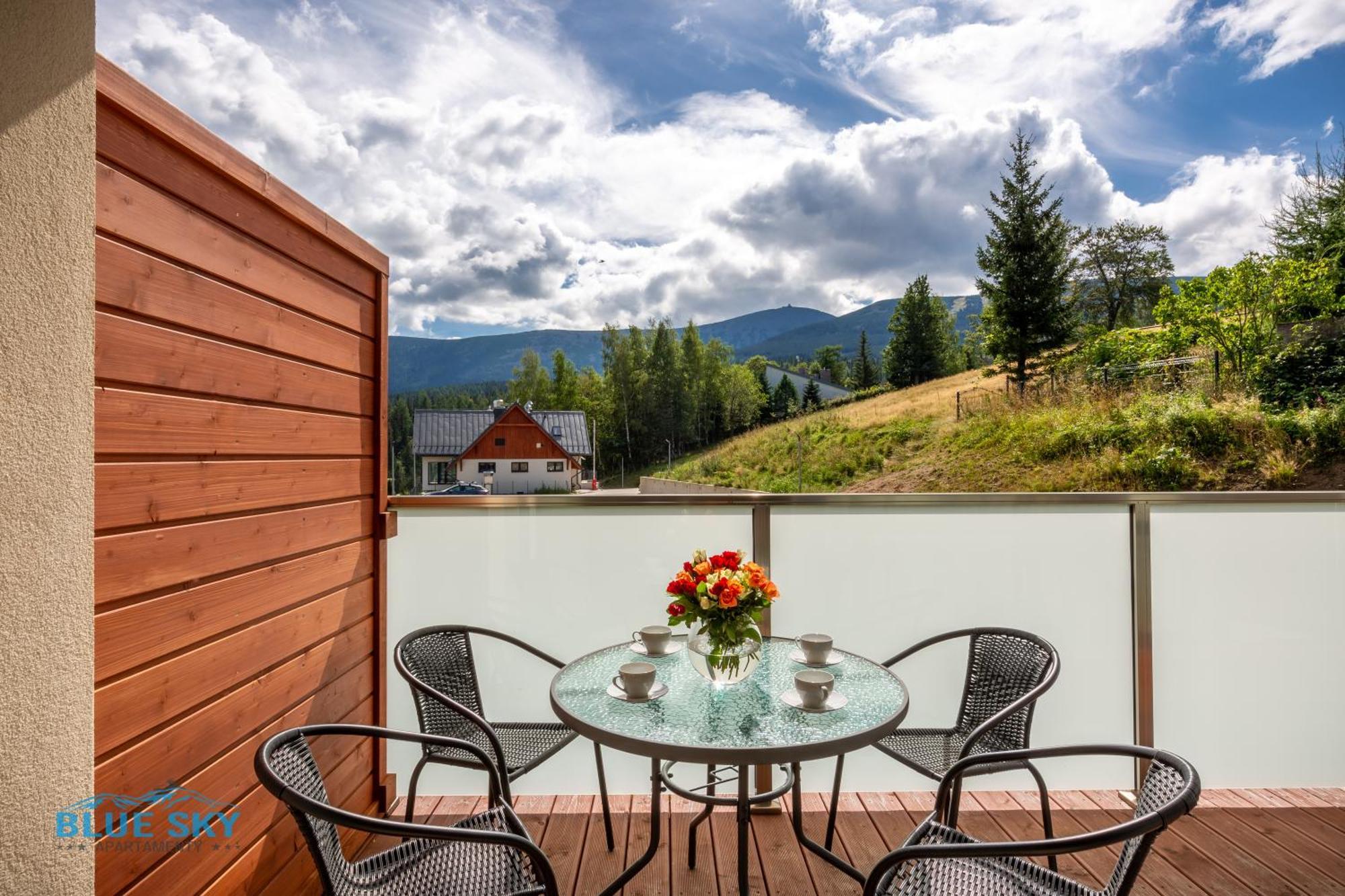 Apartamenty Bluesky - Karkonoska 13, Z Widokiem Na Gory, Blisko Szlakow I Wyciagow, W Zielonej Okolicy Karpacz Room photo