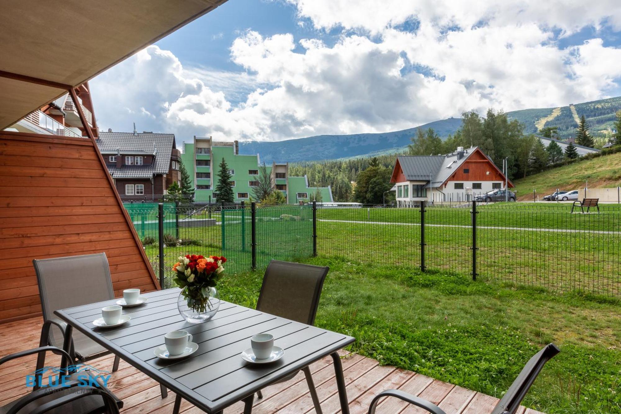 Apartamenty Bluesky - Karkonoska 13, Z Widokiem Na Gory, Blisko Szlakow I Wyciagow, W Zielonej Okolicy Karpacz Room photo