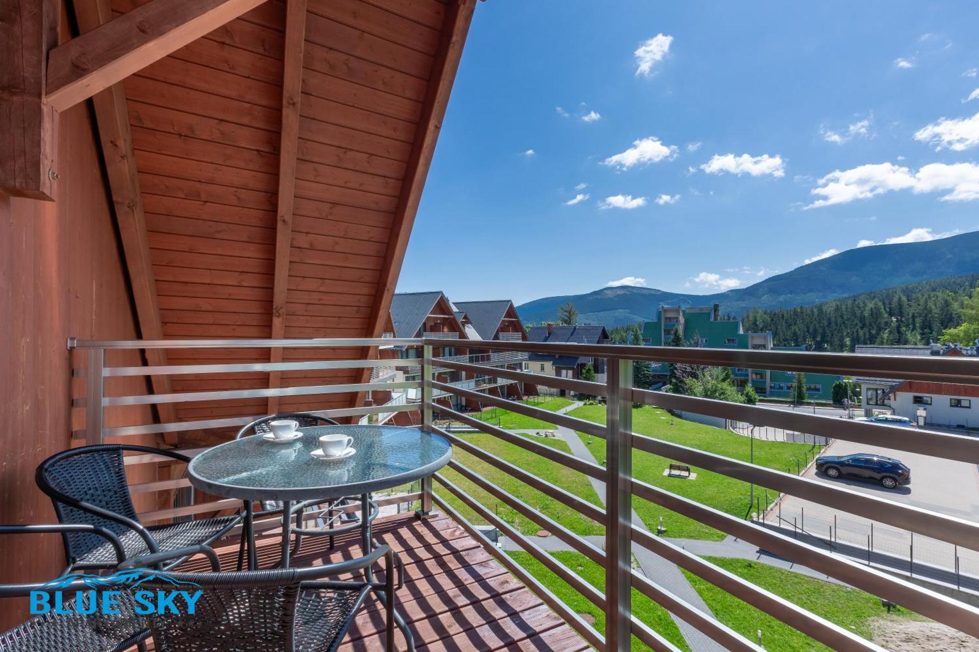 Apartamenty Bluesky - Karkonoska 13, Z Widokiem Na Gory, Blisko Szlakow I Wyciagow, W Zielonej Okolicy Karpacz Exterior photo